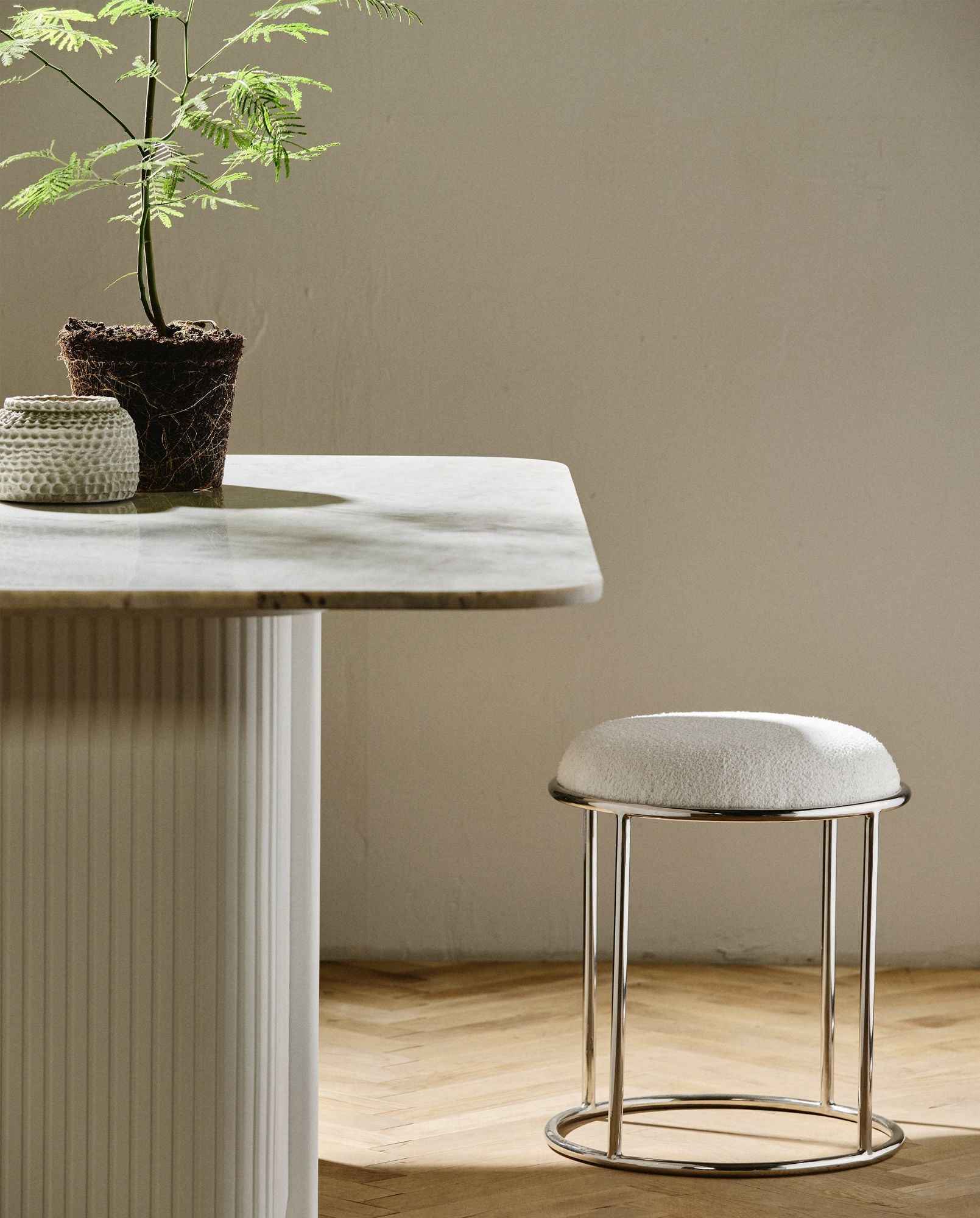 Nordal Komati Ivory Stool | Steel Frame