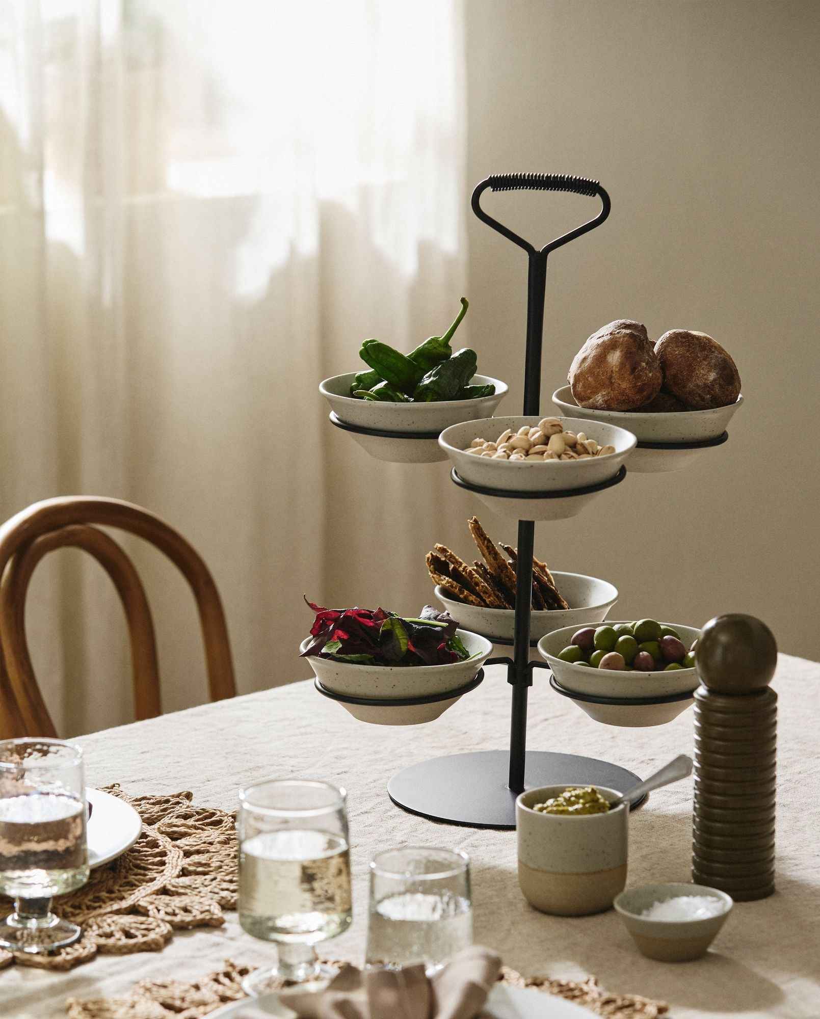 Nordal Primula Black Iron Serving Stand