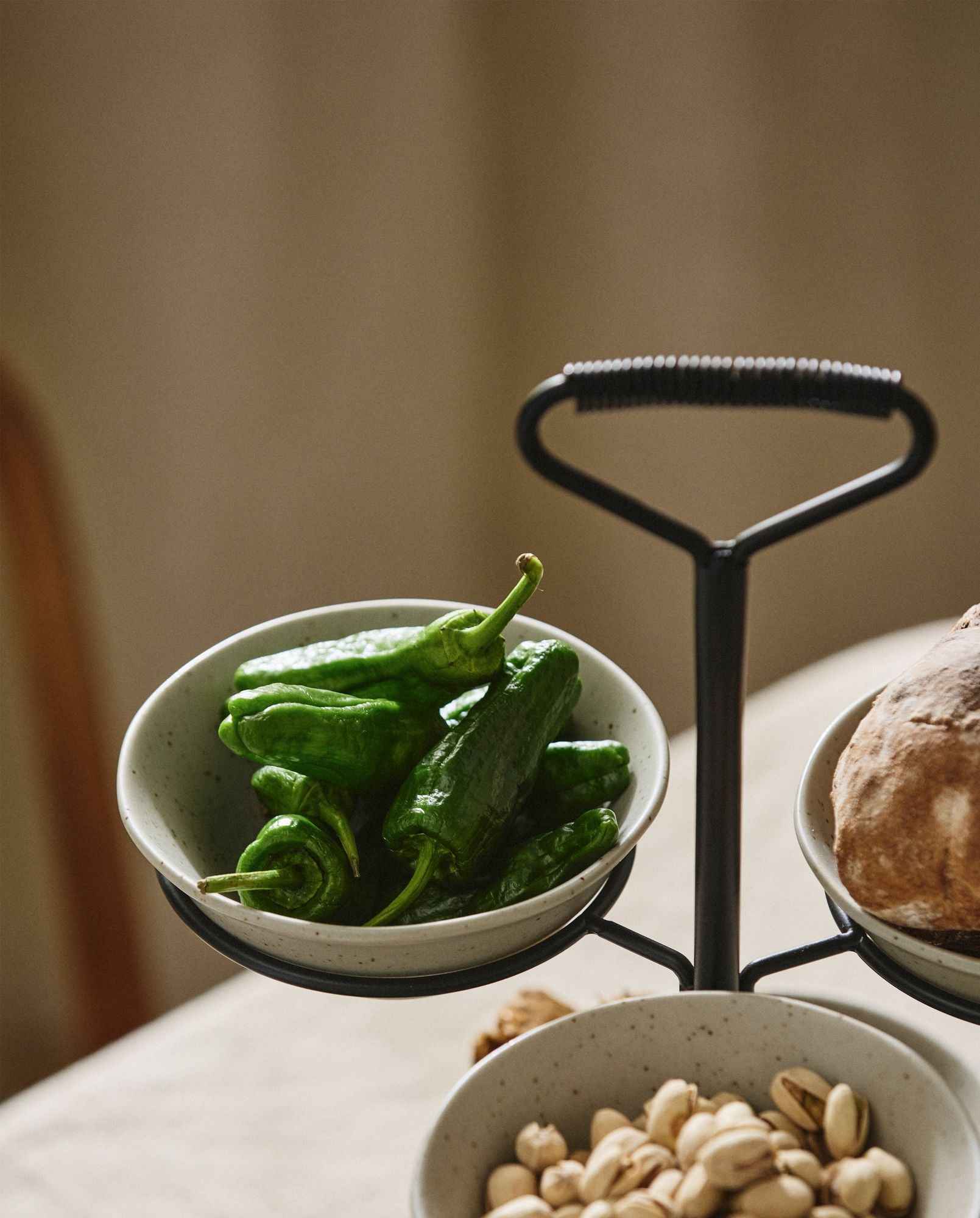 Nordal Primula Black Iron Serving Stand