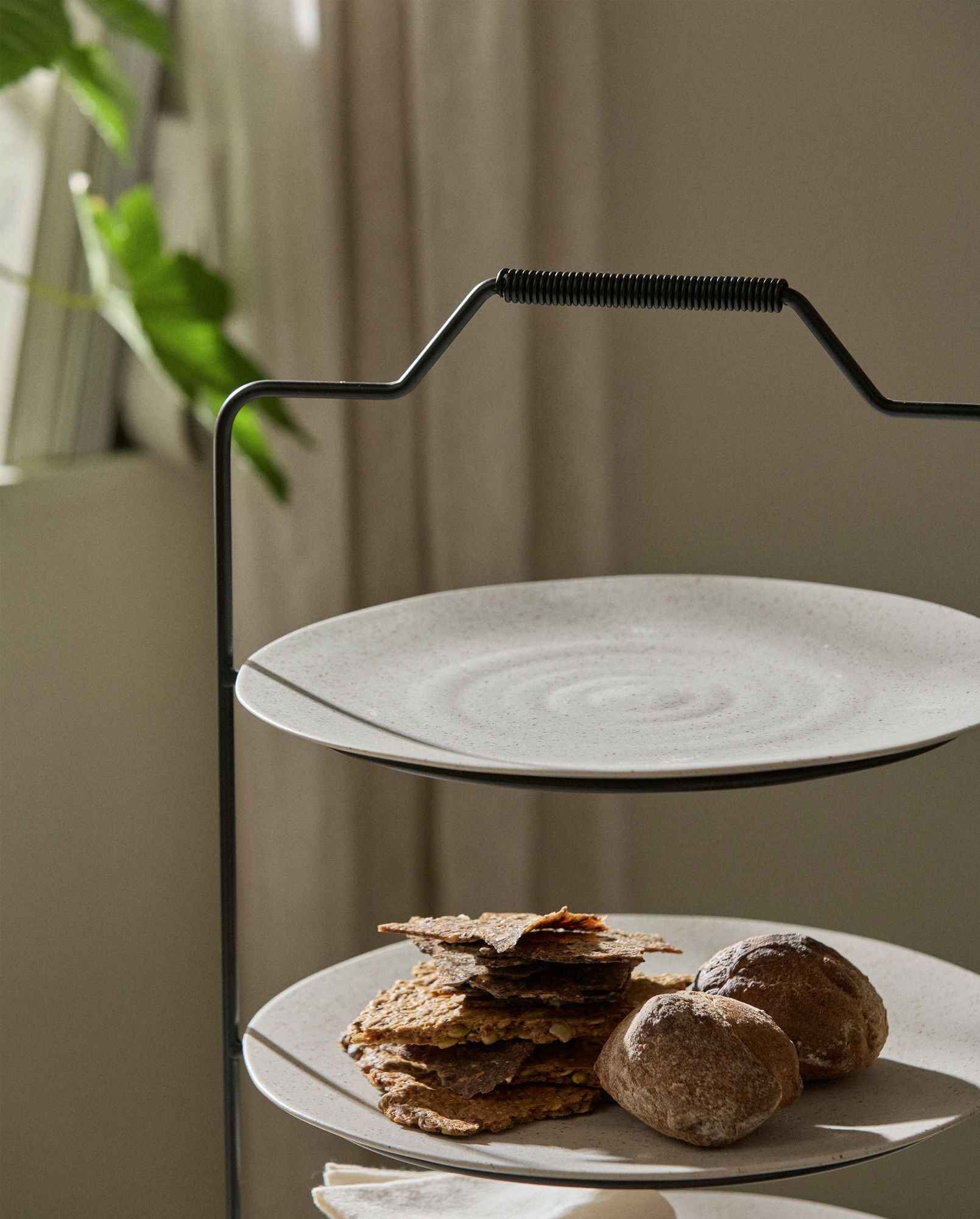 PRIMULA serving stand - black