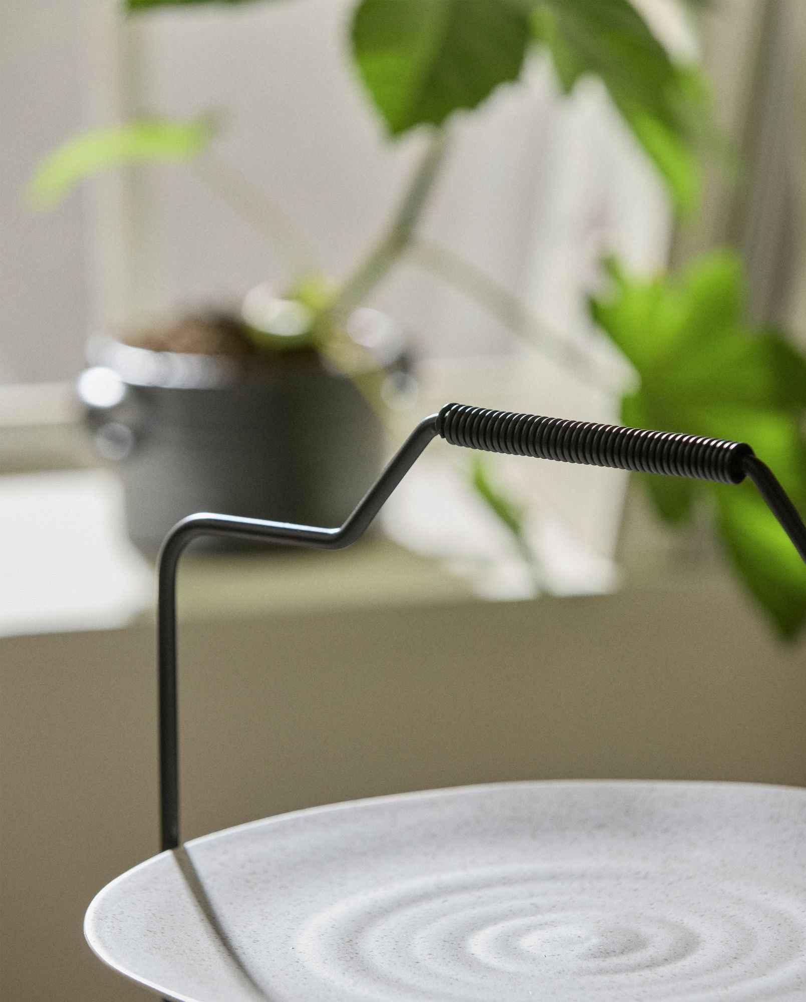 PRIMULA serving stand - black