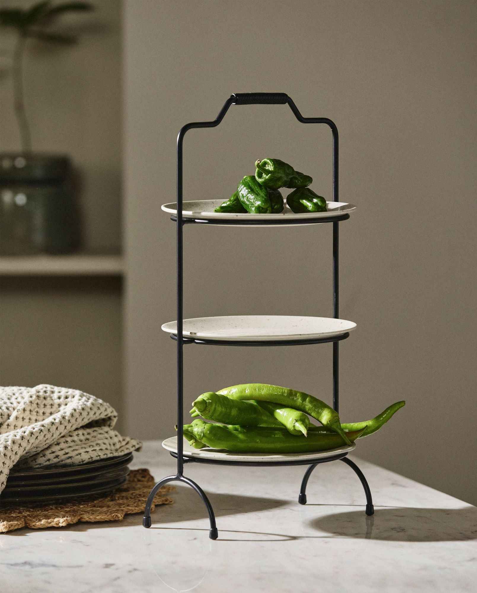 PRIMULA serving stand - black