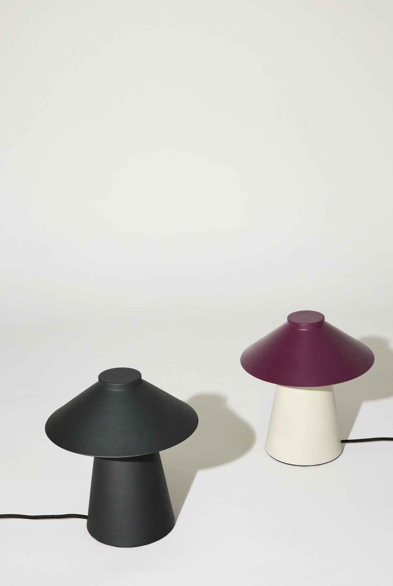 Chipper Table Lamp Sand/Burgundy - Bambuá