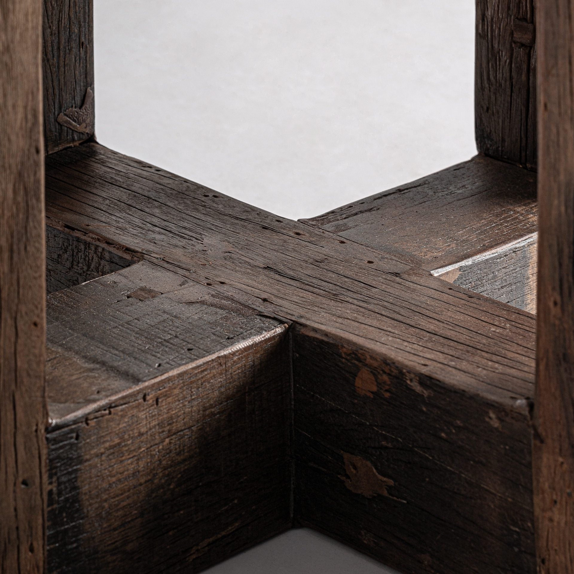 Losse Side Table