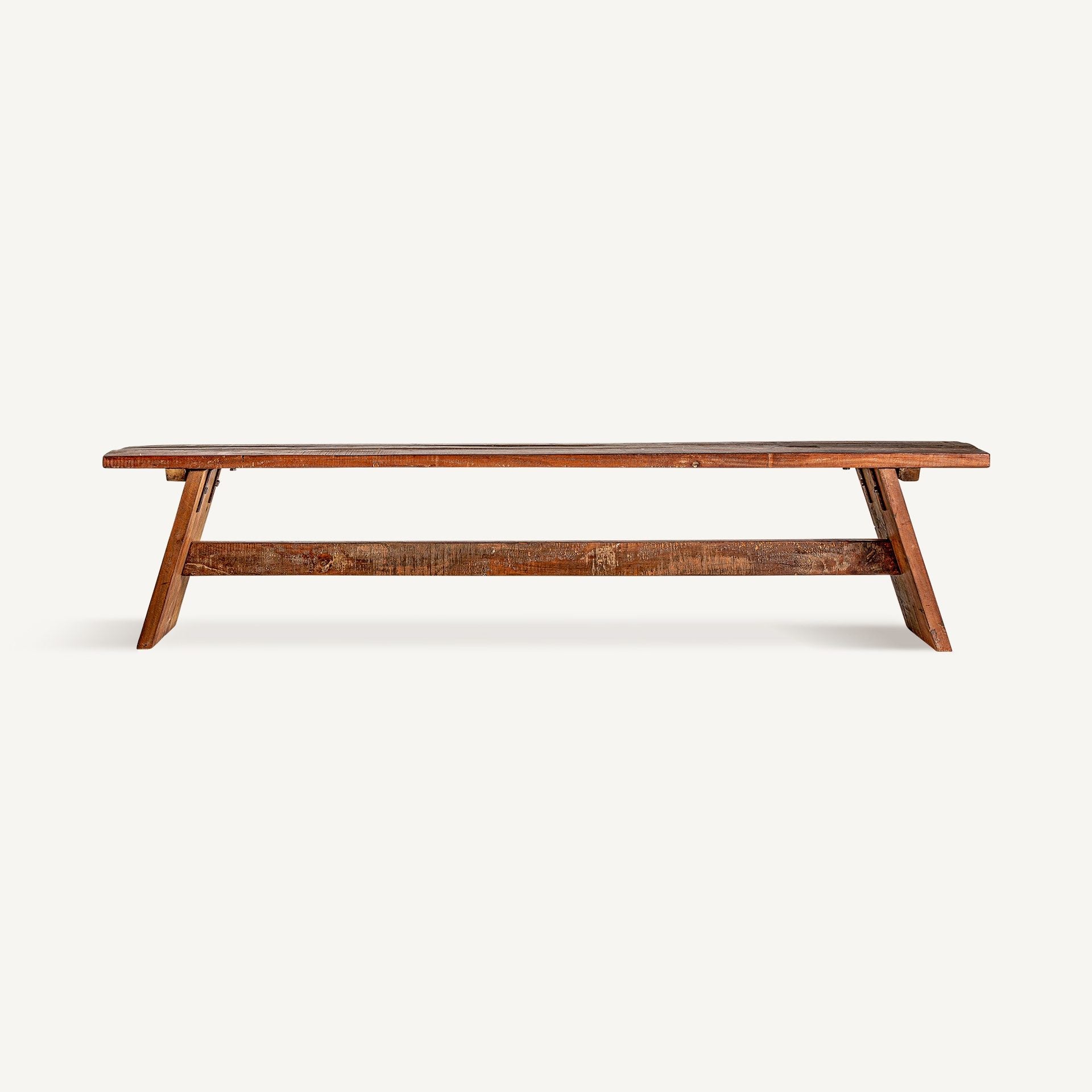 Badai Bench 200