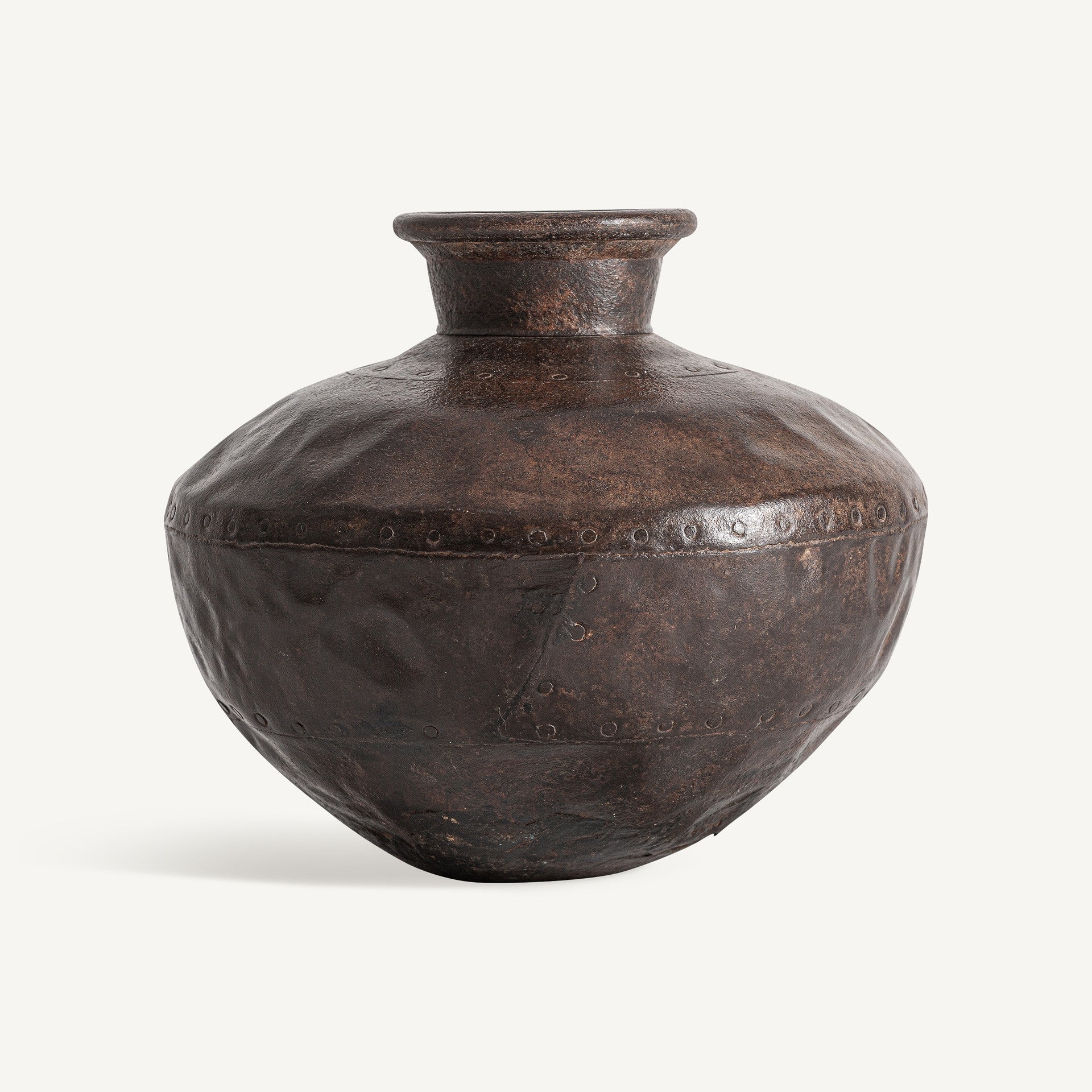 Mahe Vase