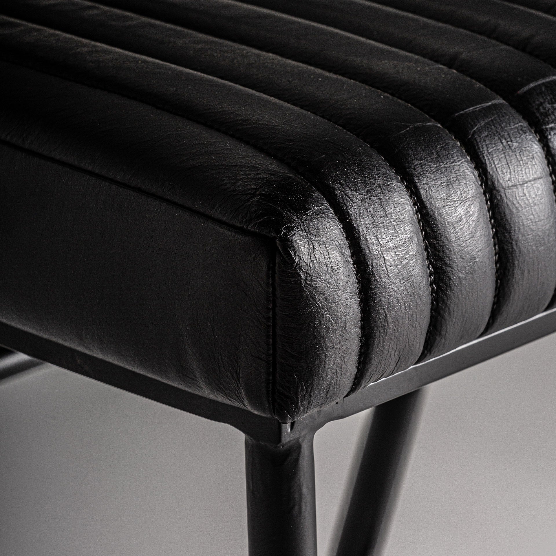Jarpen Chair