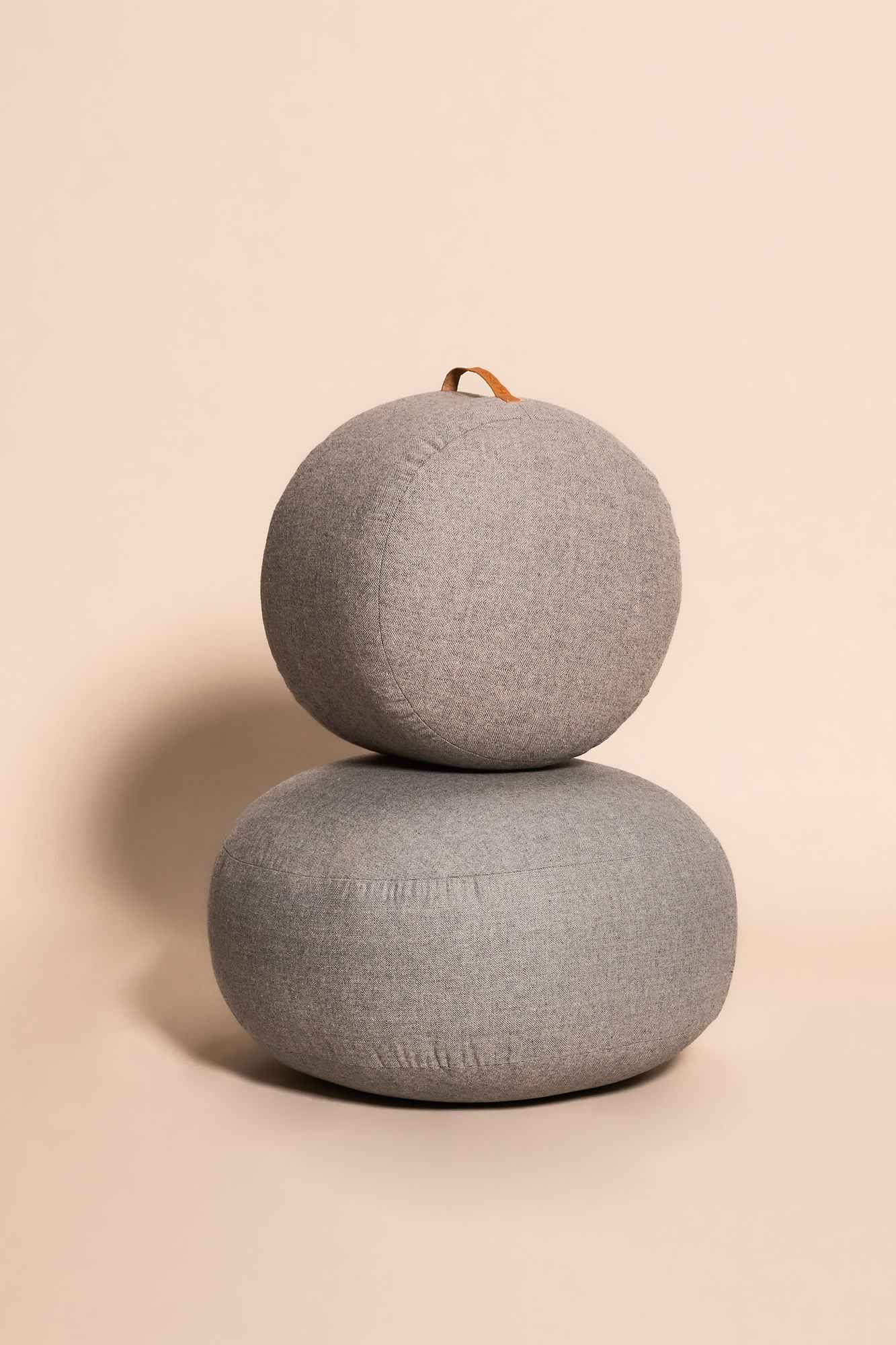 Mochi Pouffe Ø70 Grey