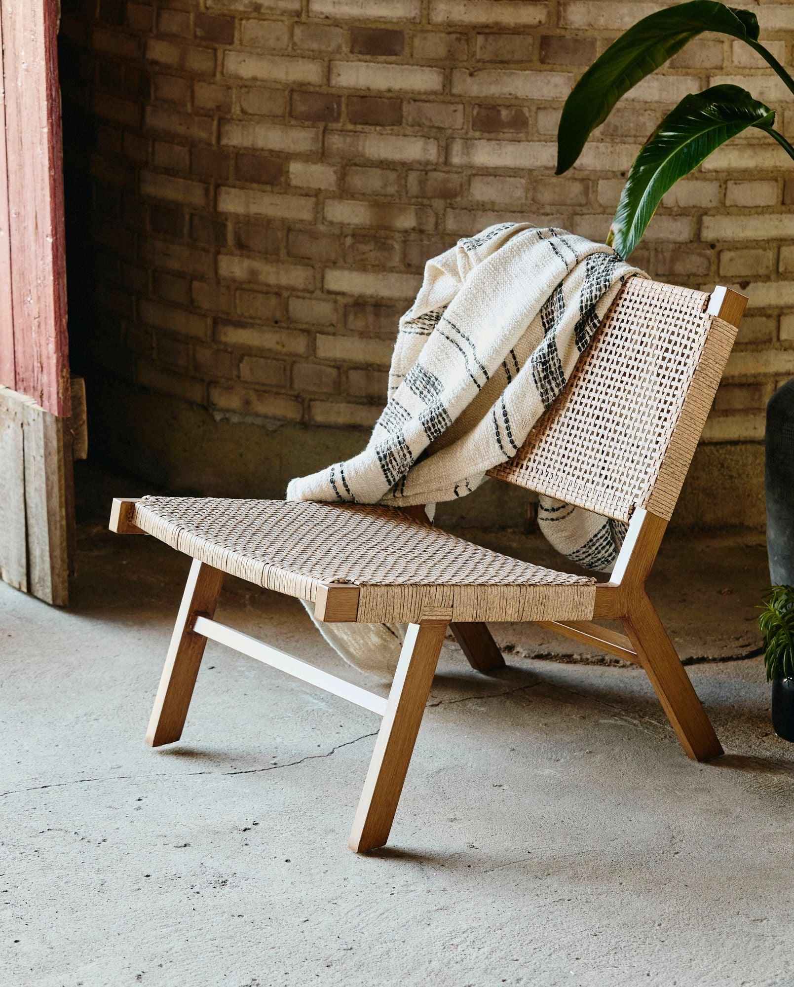 VASAI lounge chair, natural