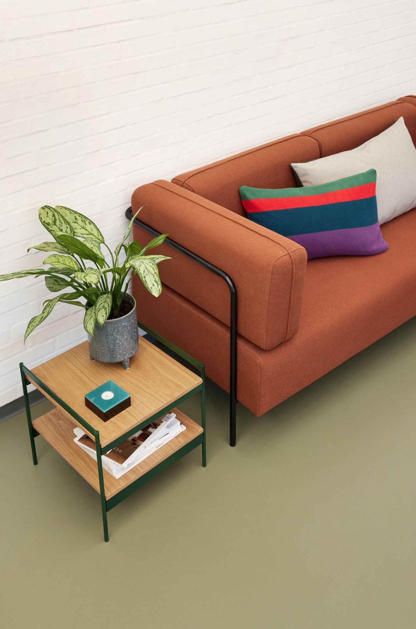 Hübsch Jaunty Side Table Green/Natural