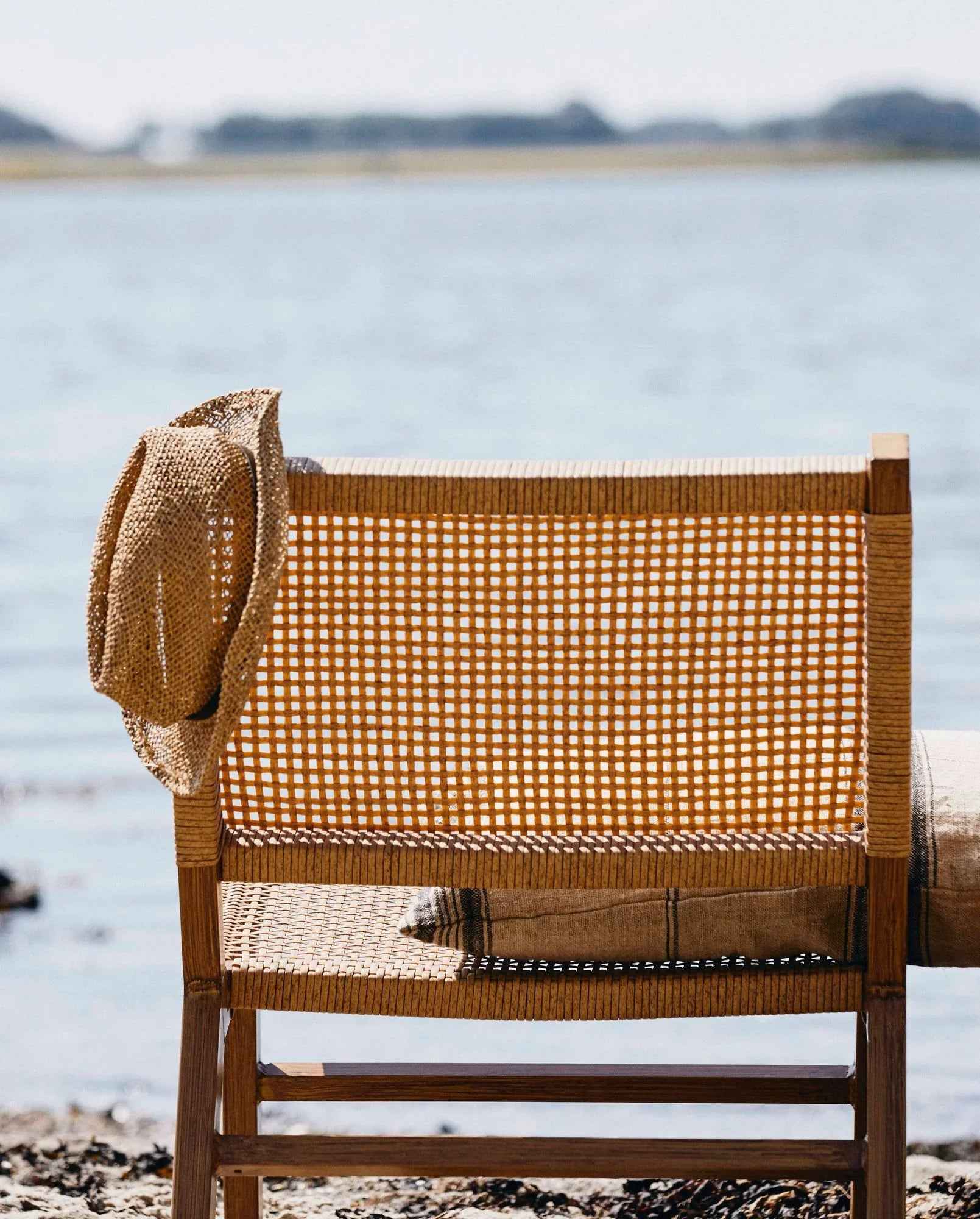 VASAI lounge chair, natural