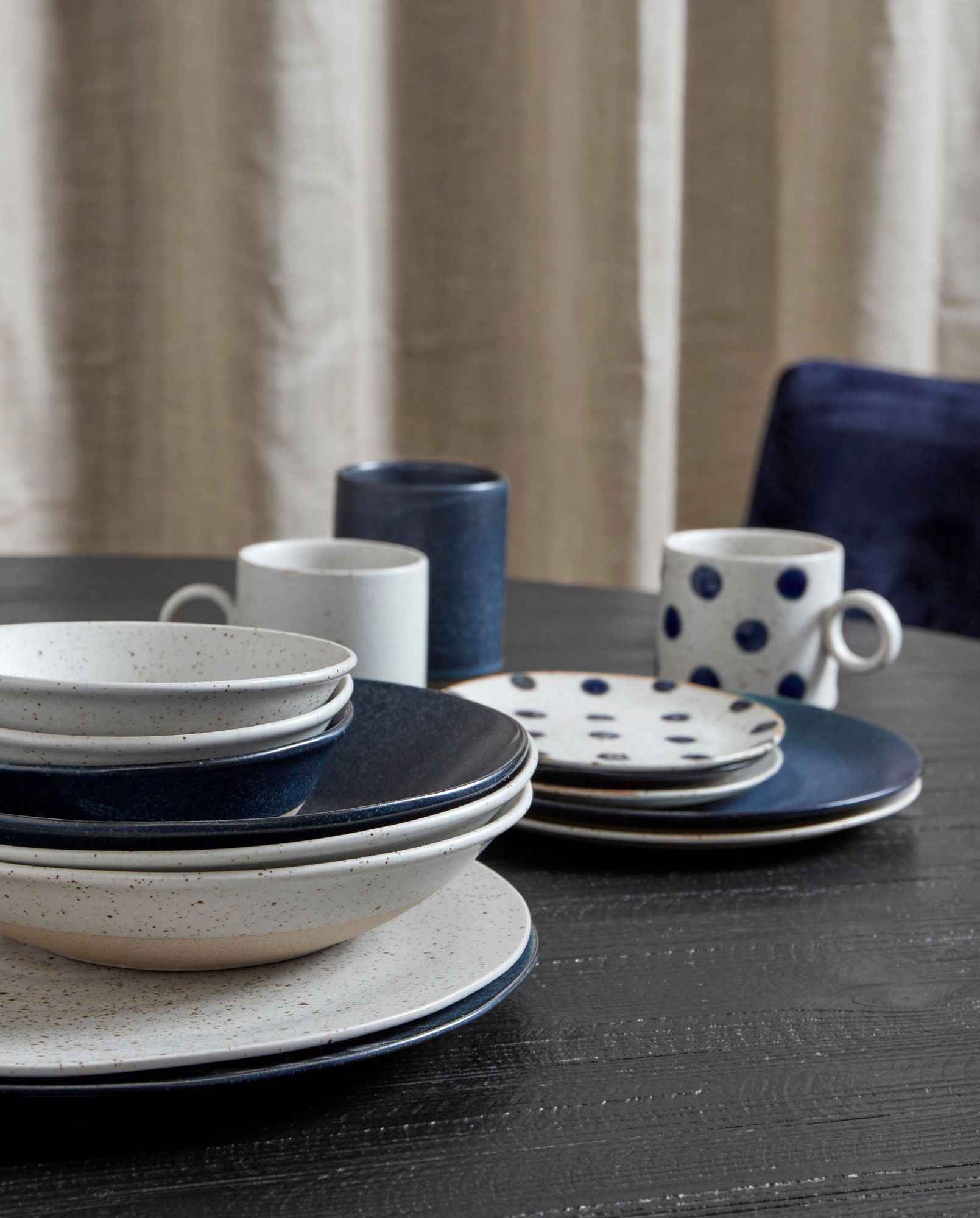 GRAINY plate, S, sand