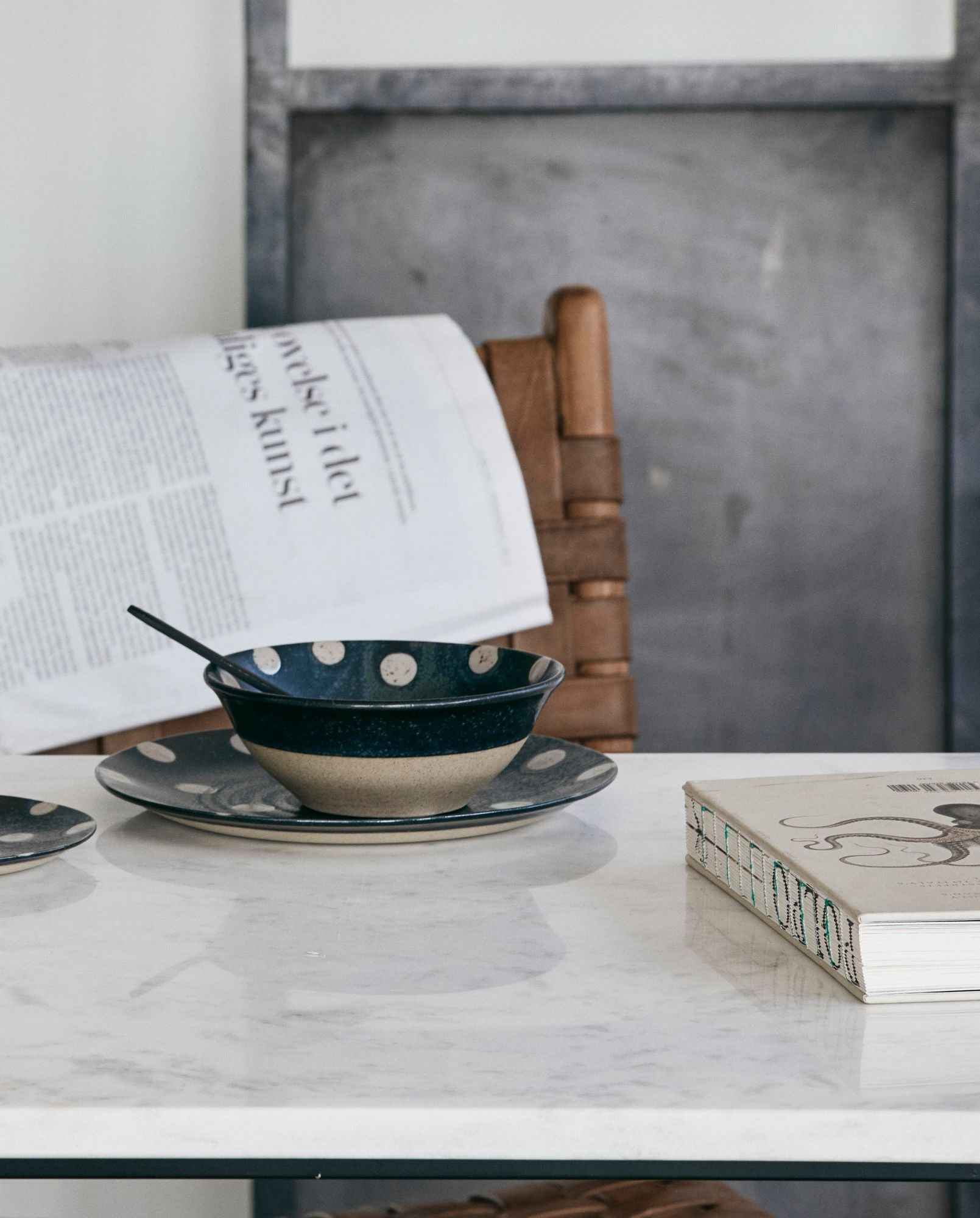 GRAINY dot bowl, dark blue/sand