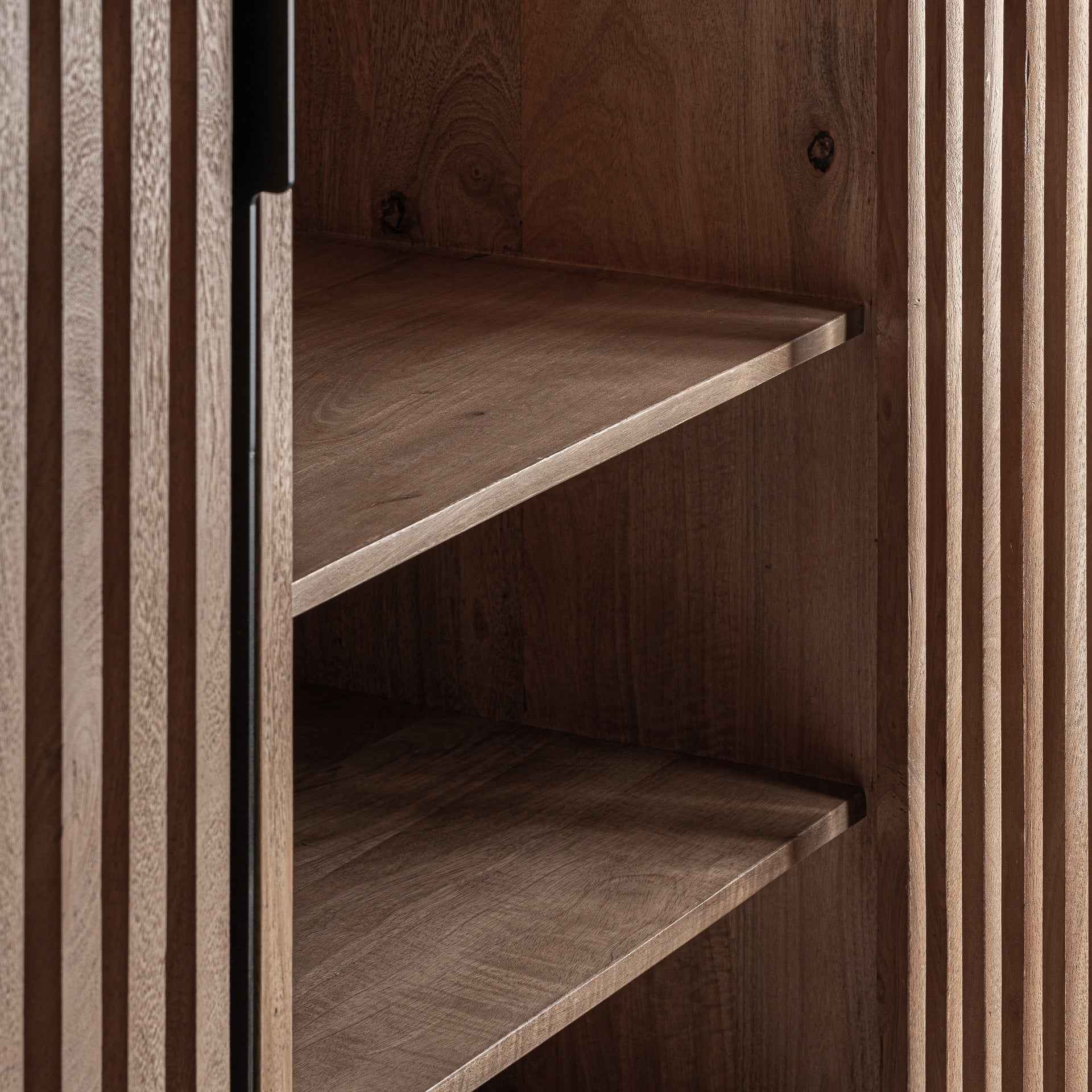 Gàbia Wardrobe