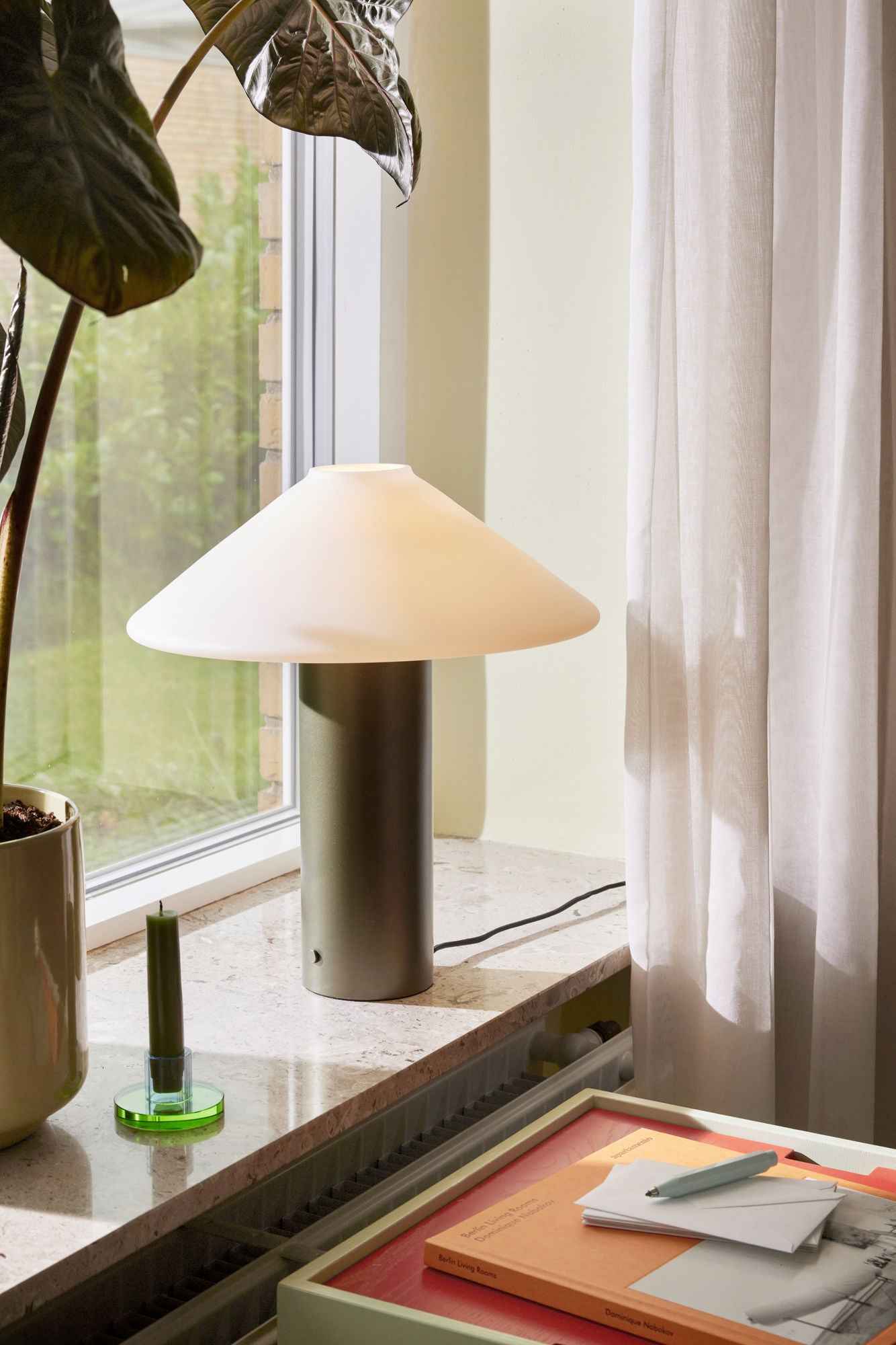 Orbit Table Lamp Dark green - Bambuá