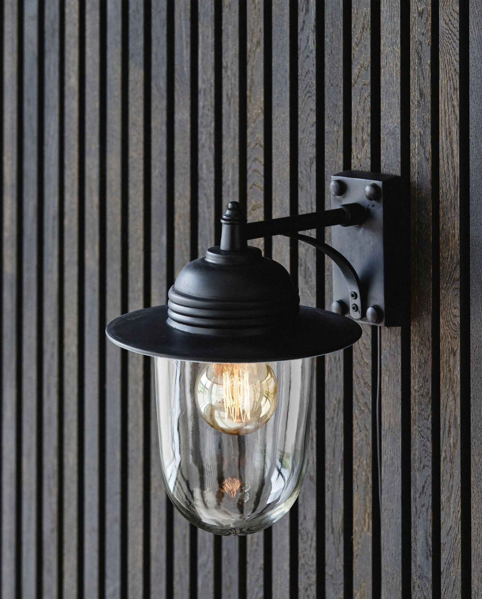 Outdoor lamp for wall - black finish