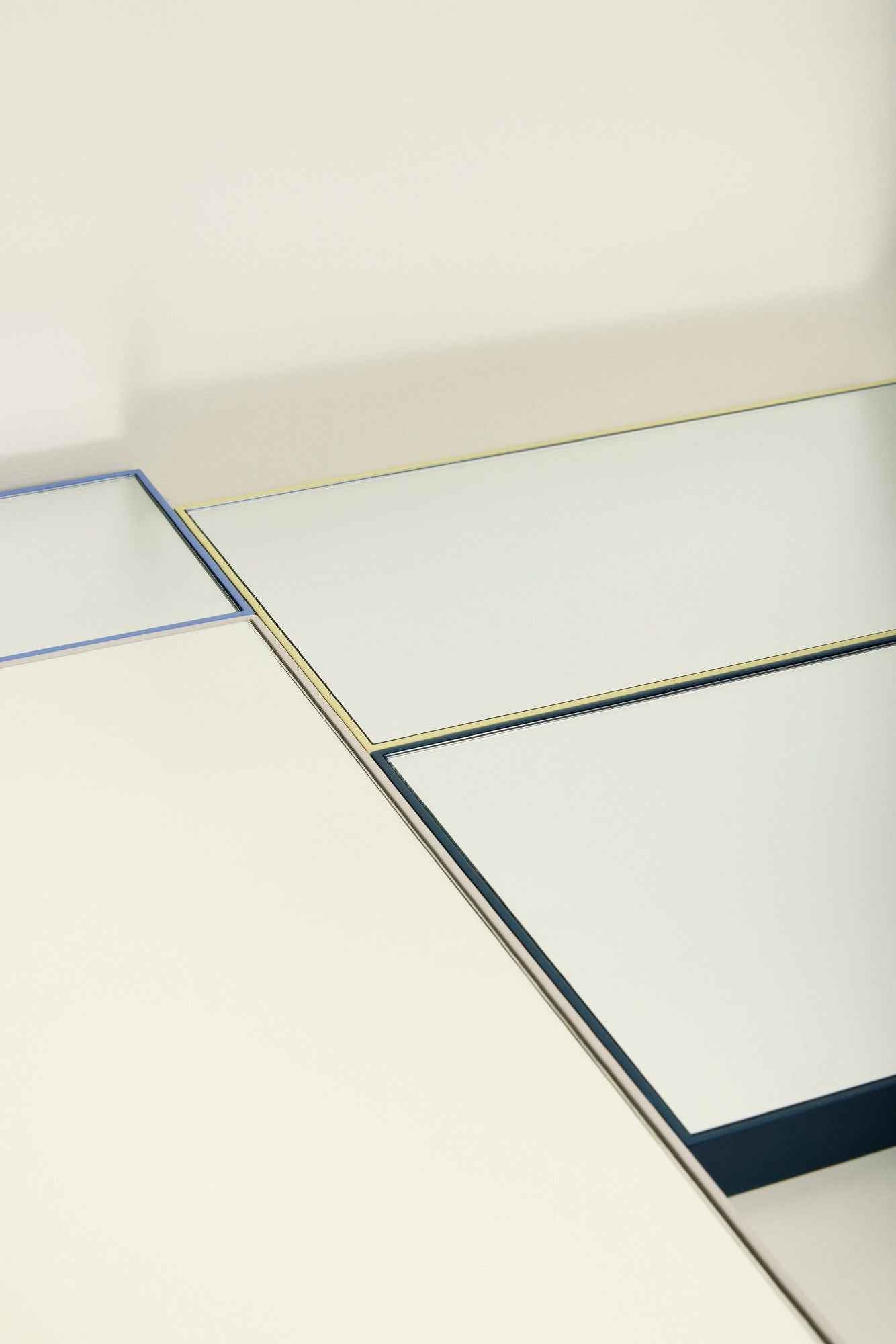 Shine Mirror Medium Yellow - Bambuá