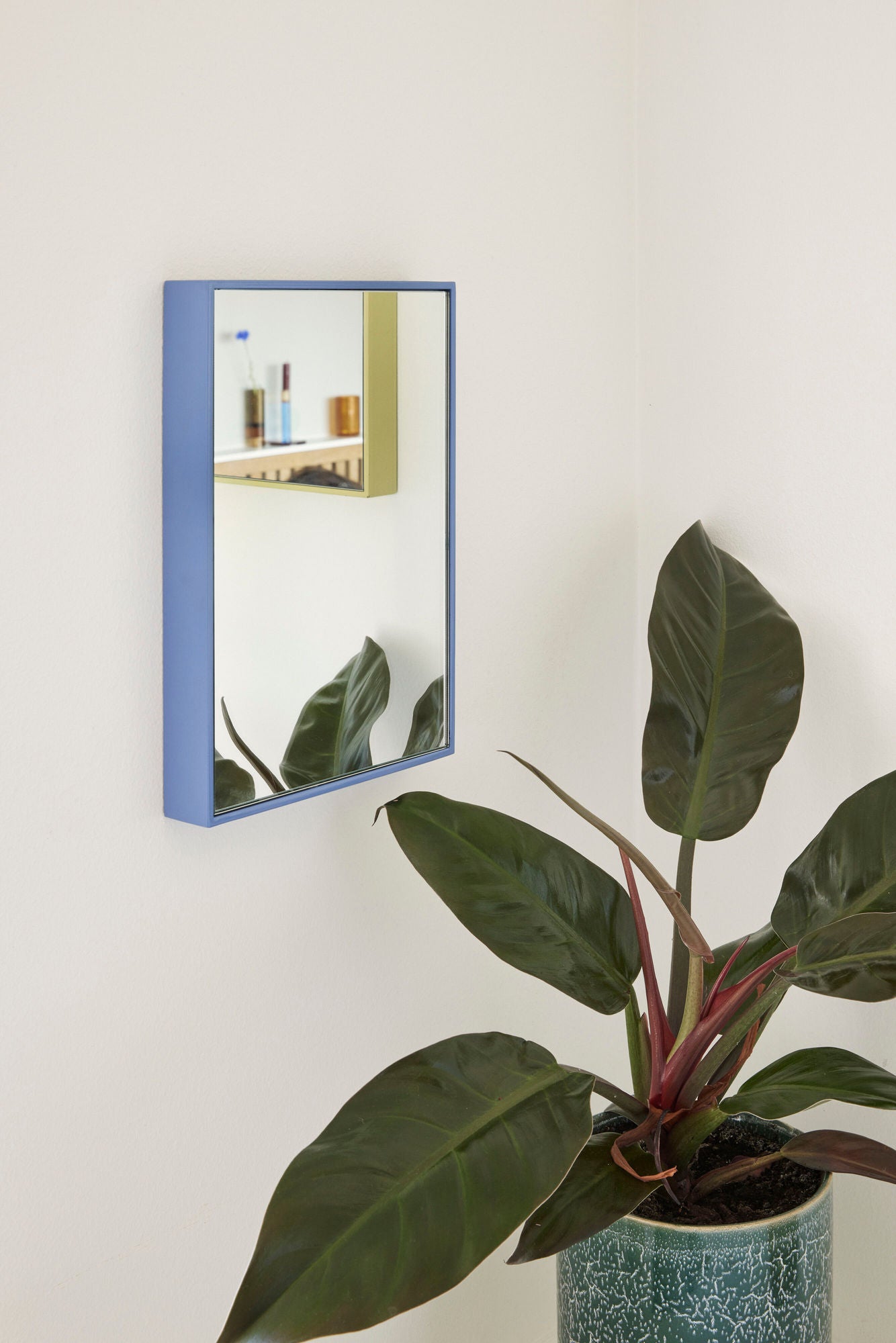 Shine Mirror Small Blue - Bambuá