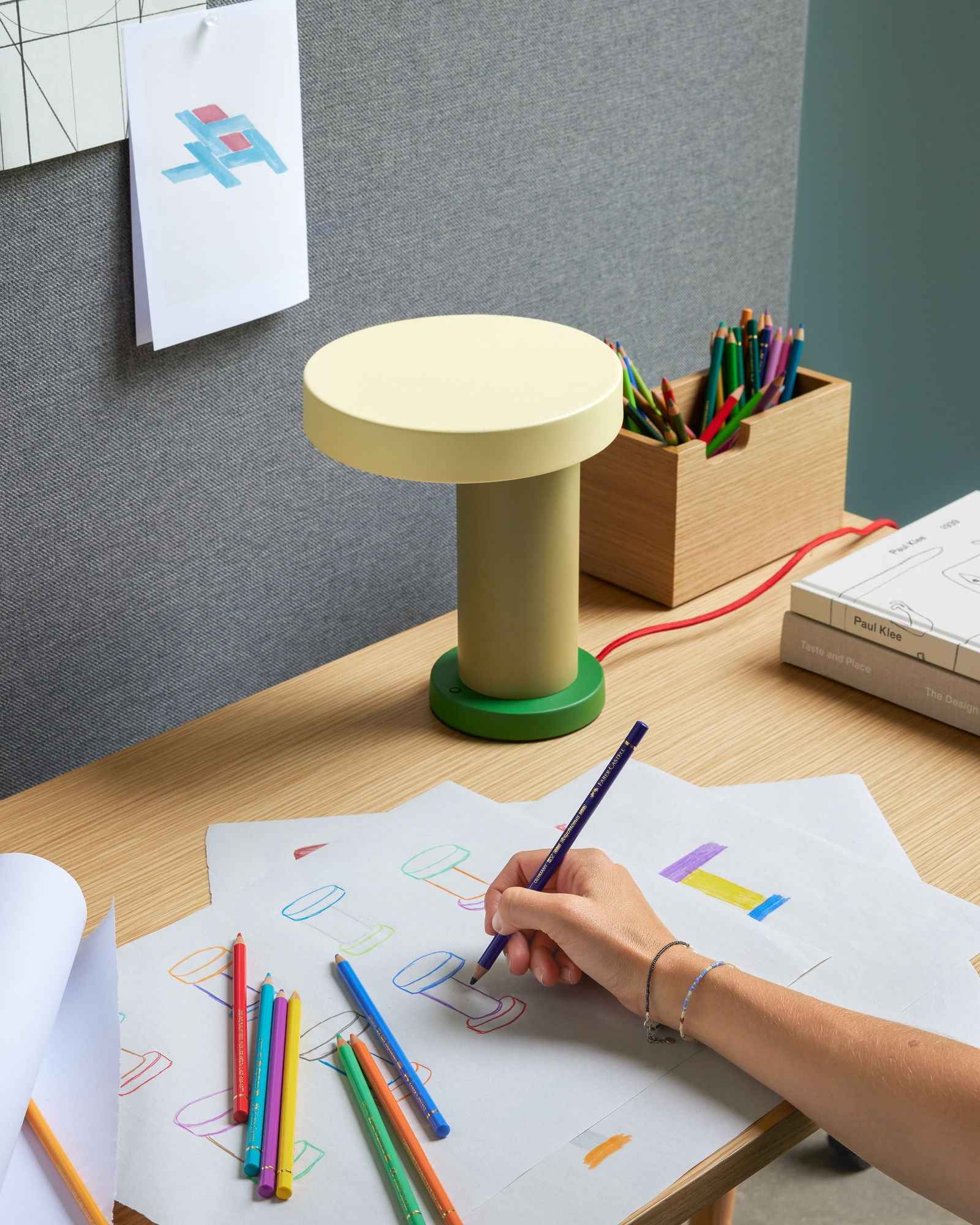 Hübsch Magic Table Lamp Green/Olive