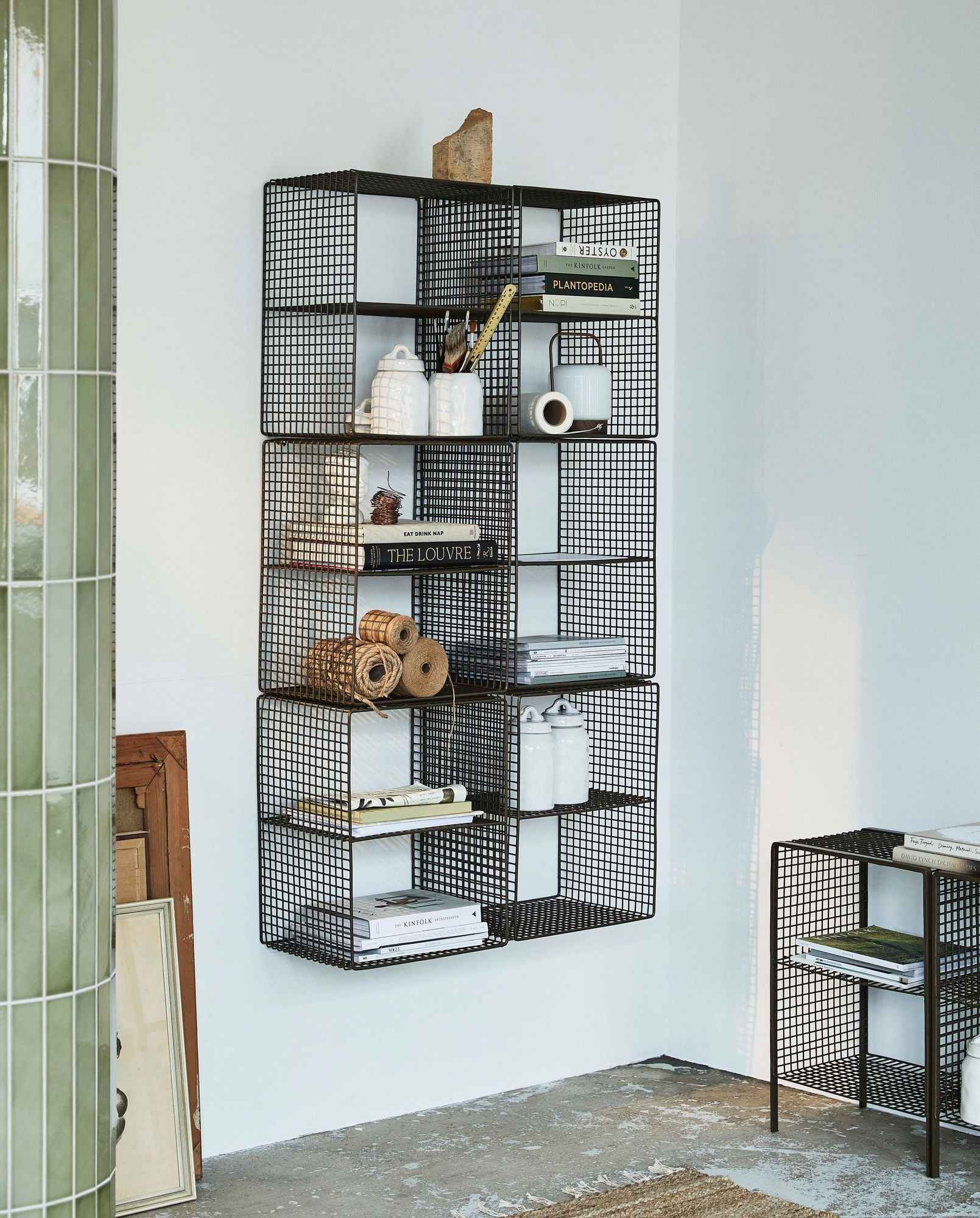 TUO shelf, olive