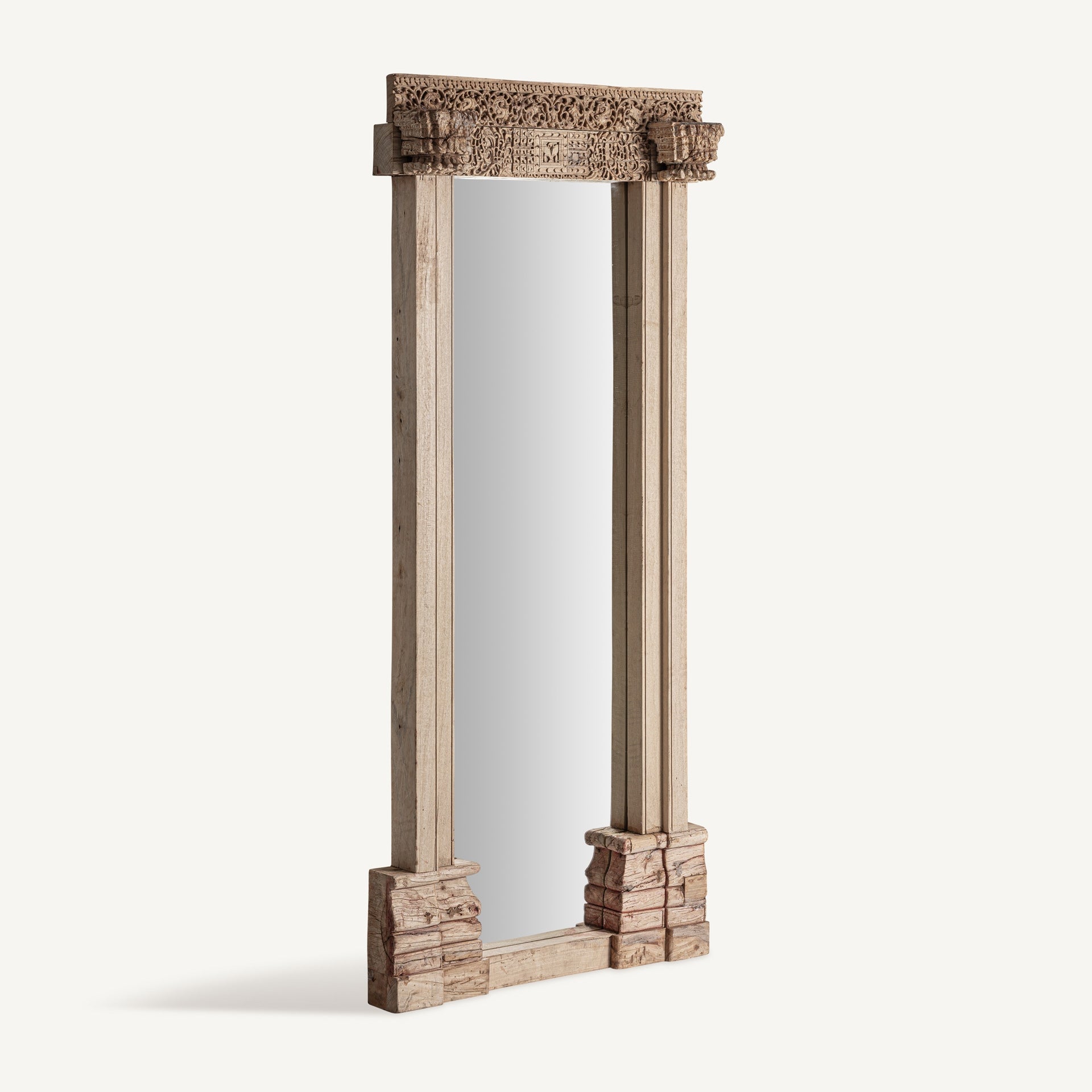 Shike Mirror