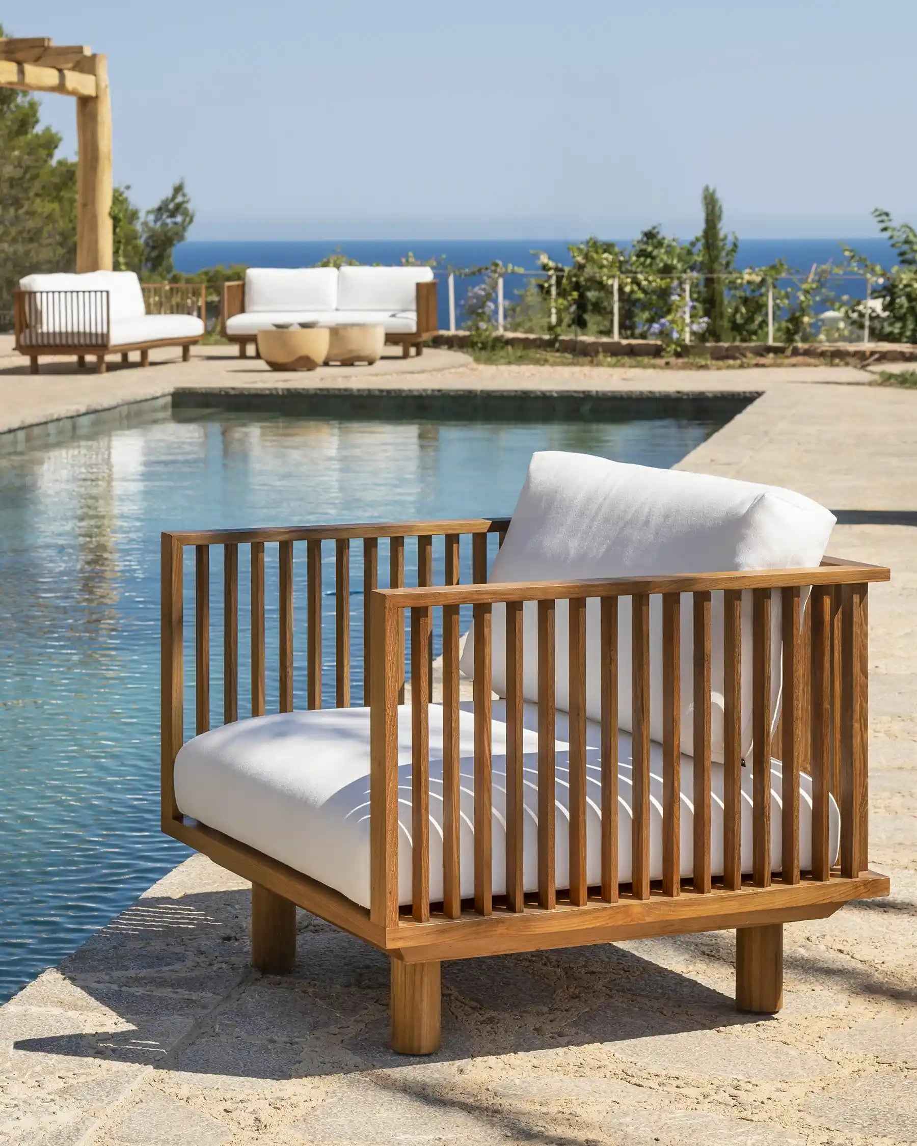 Toprak Teak Wood 1 - Seater Outdoor Sofa in White Upholstery - Bambuá