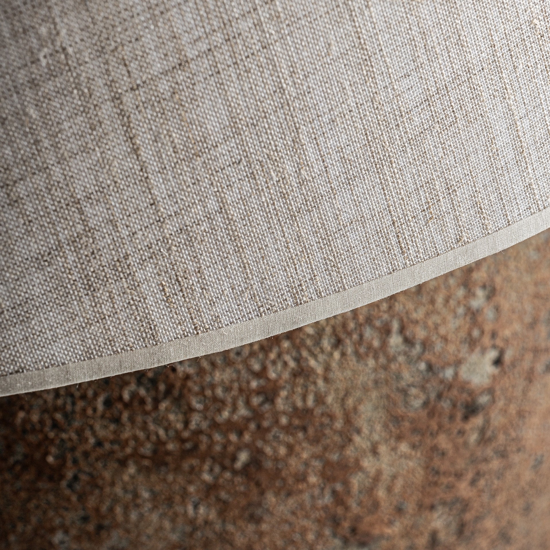 Vairela Table Lamp