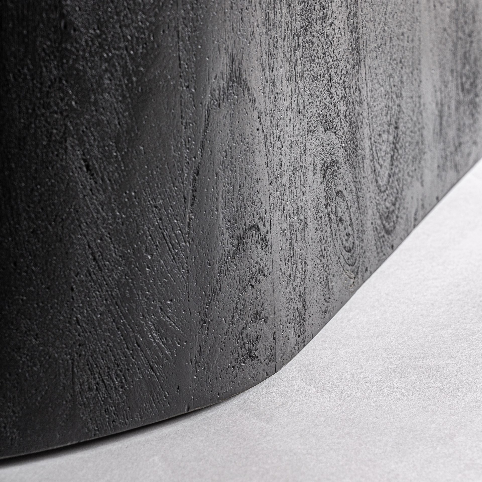 Knaith Dining Table