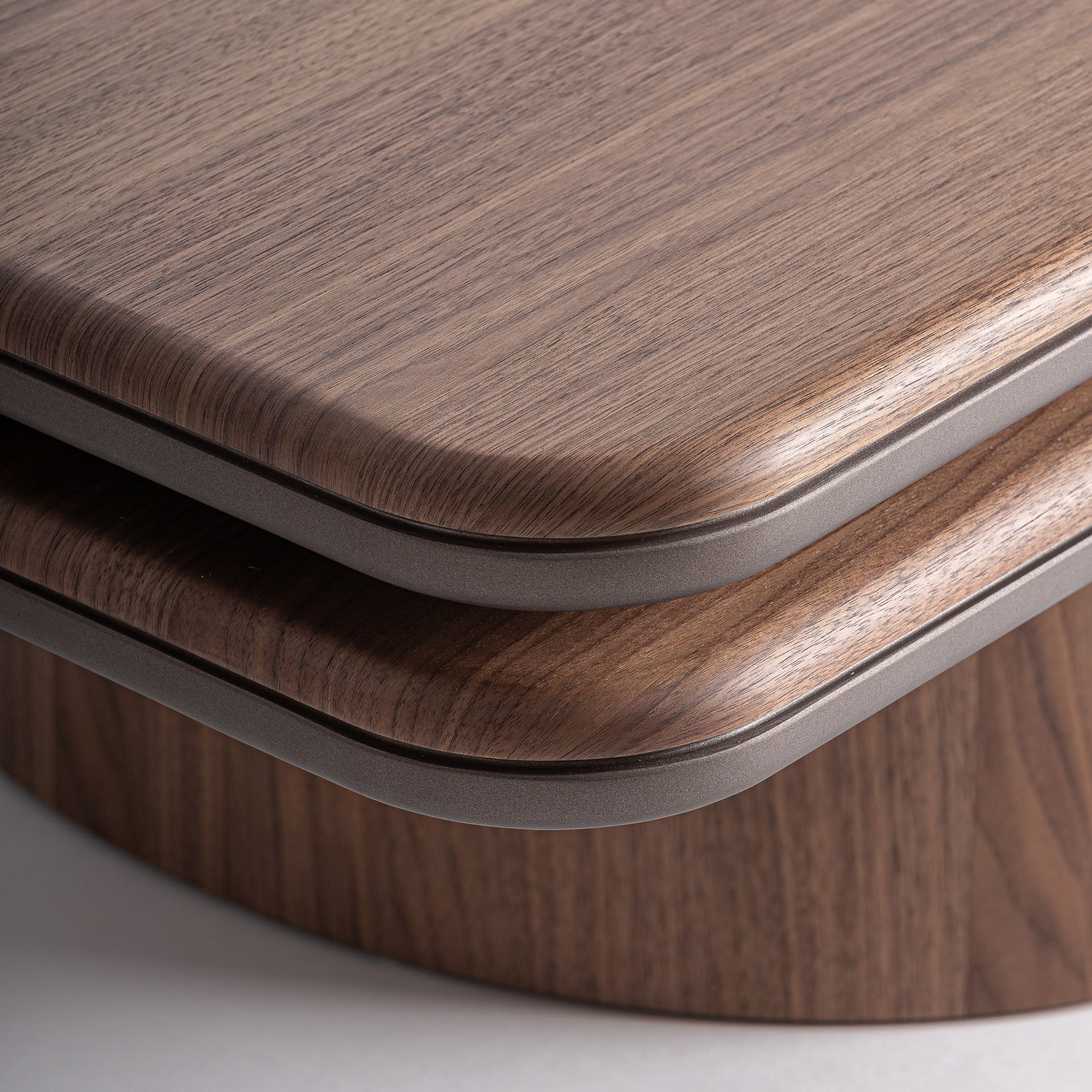 Kexby Coffee Table – Sculptural Walnut Veneer and Iron Detail - Bambuá