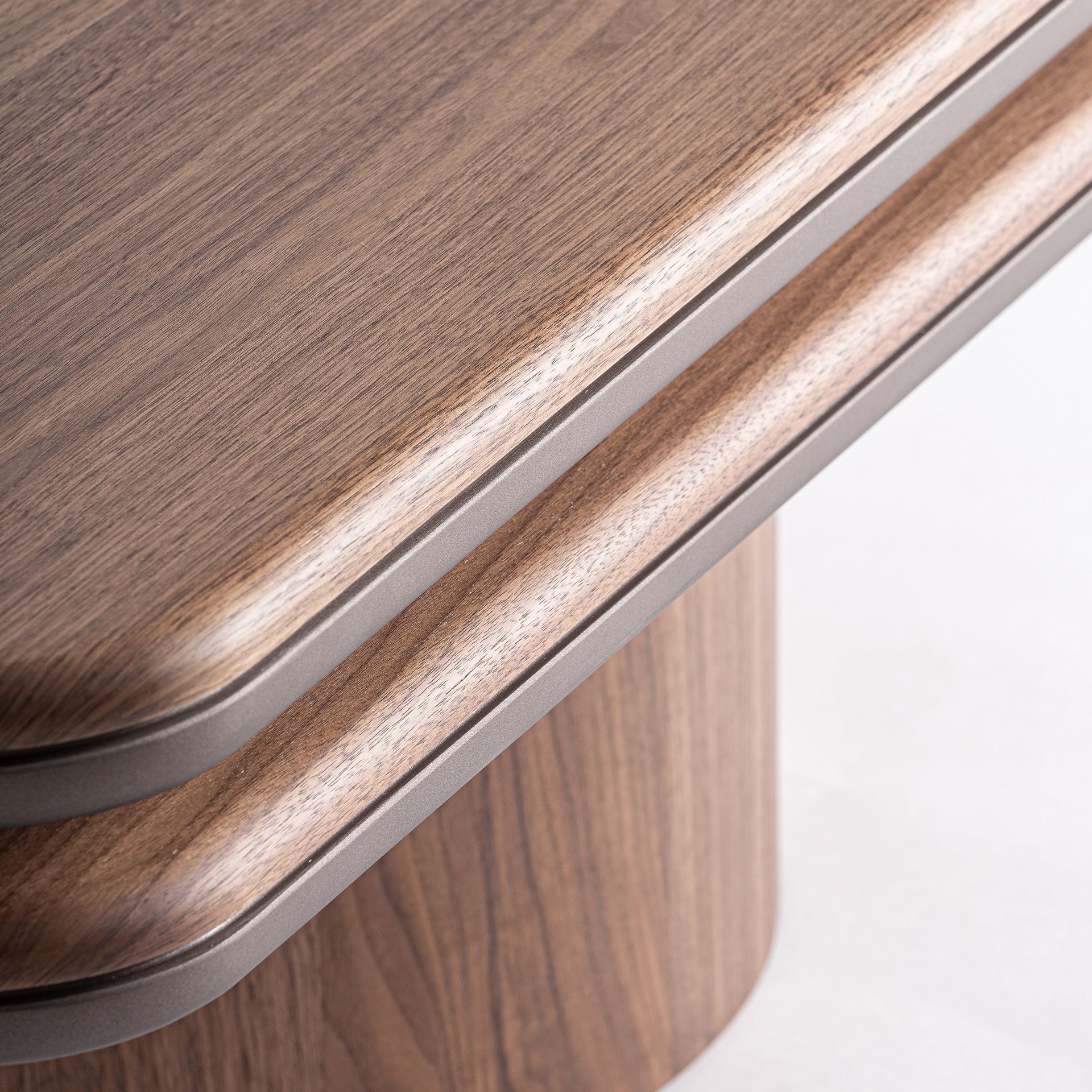 Kexby Coffee Table – Sculptural Walnut Veneer and Iron Detail - Bambuá