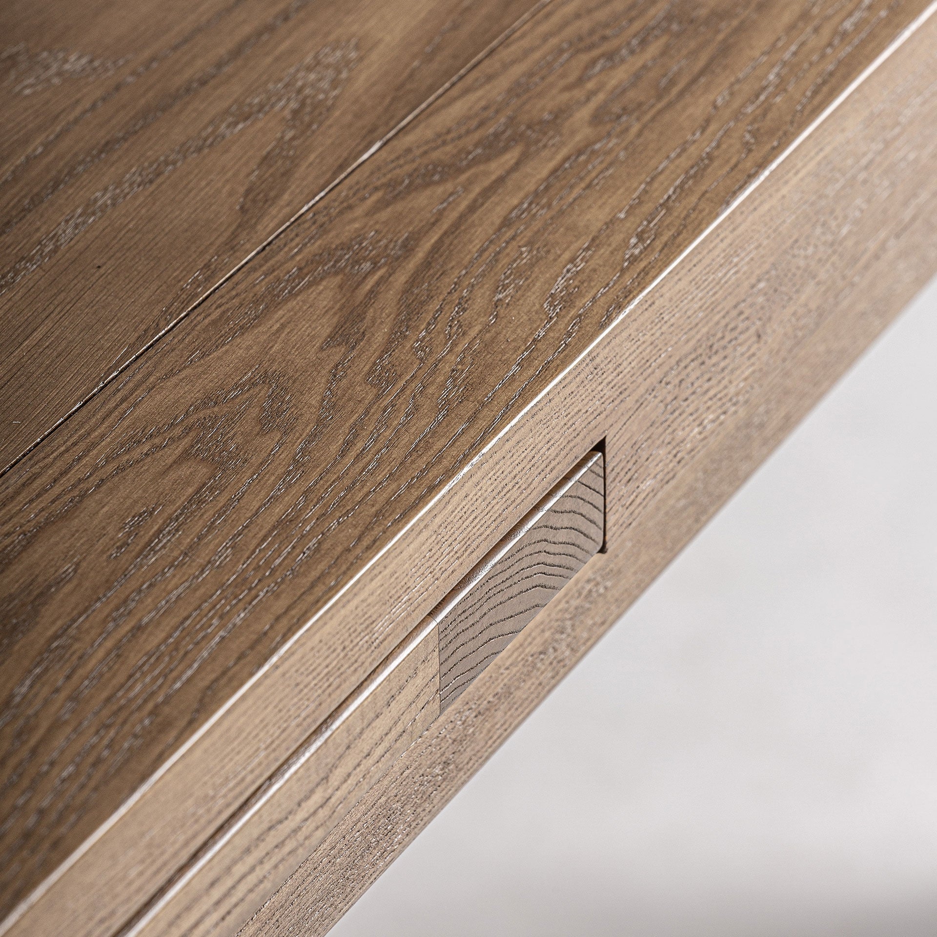Heikant Extending Dining Table – Light Ash Wood Veneer - Bambuá