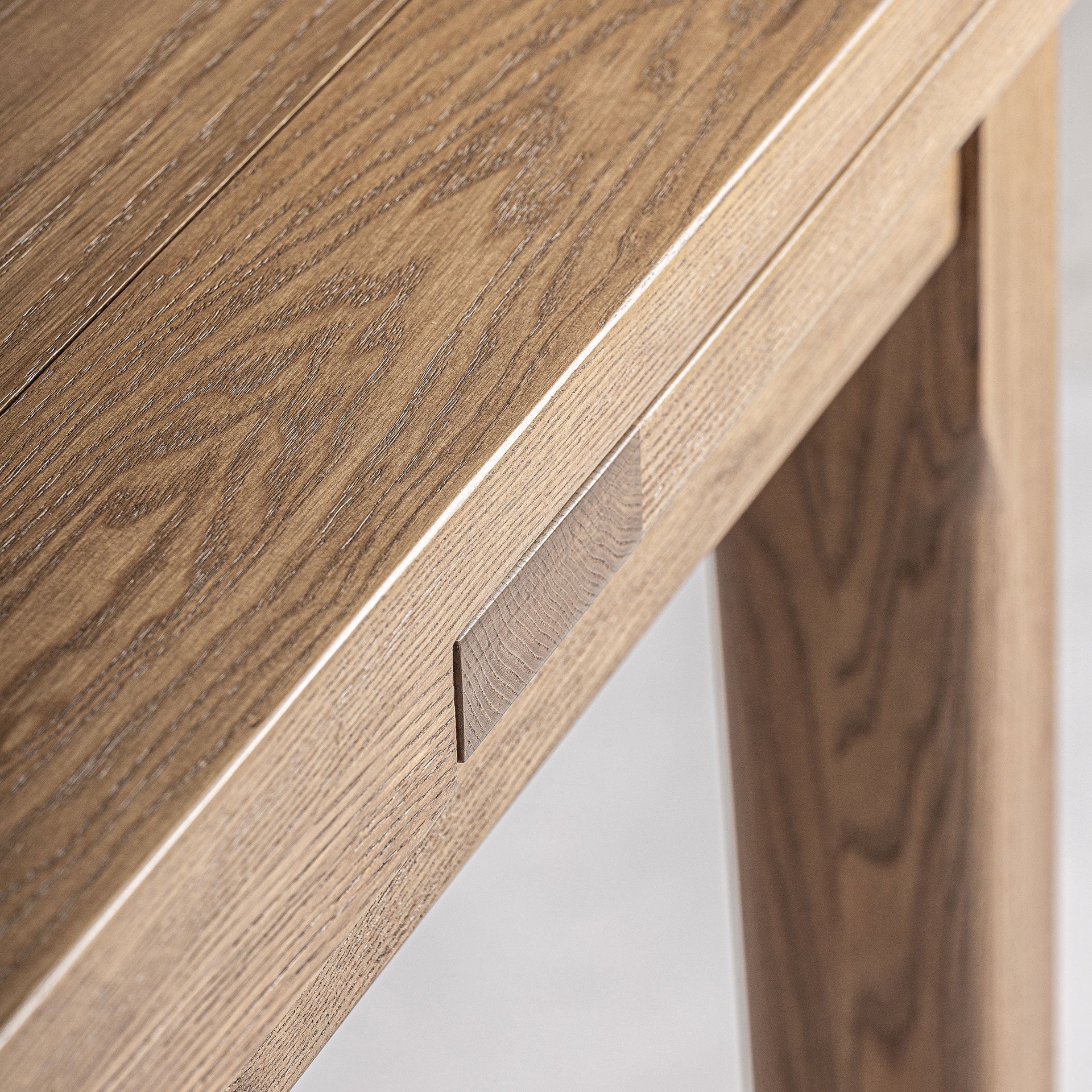 Heikant Extending Dining Table – Light Ash Wood Veneer - Bambuá