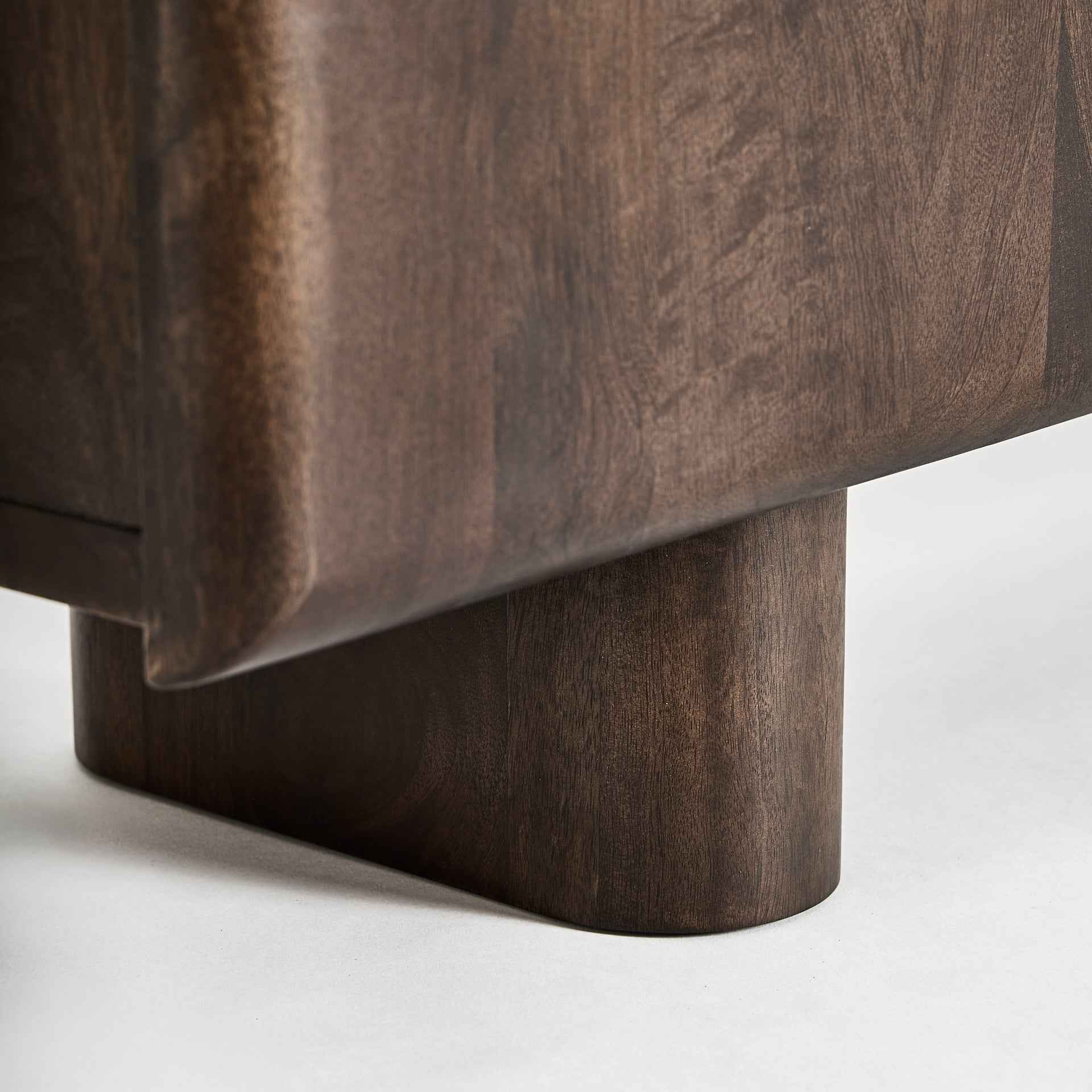 Craigh TV Stand - Bambuá