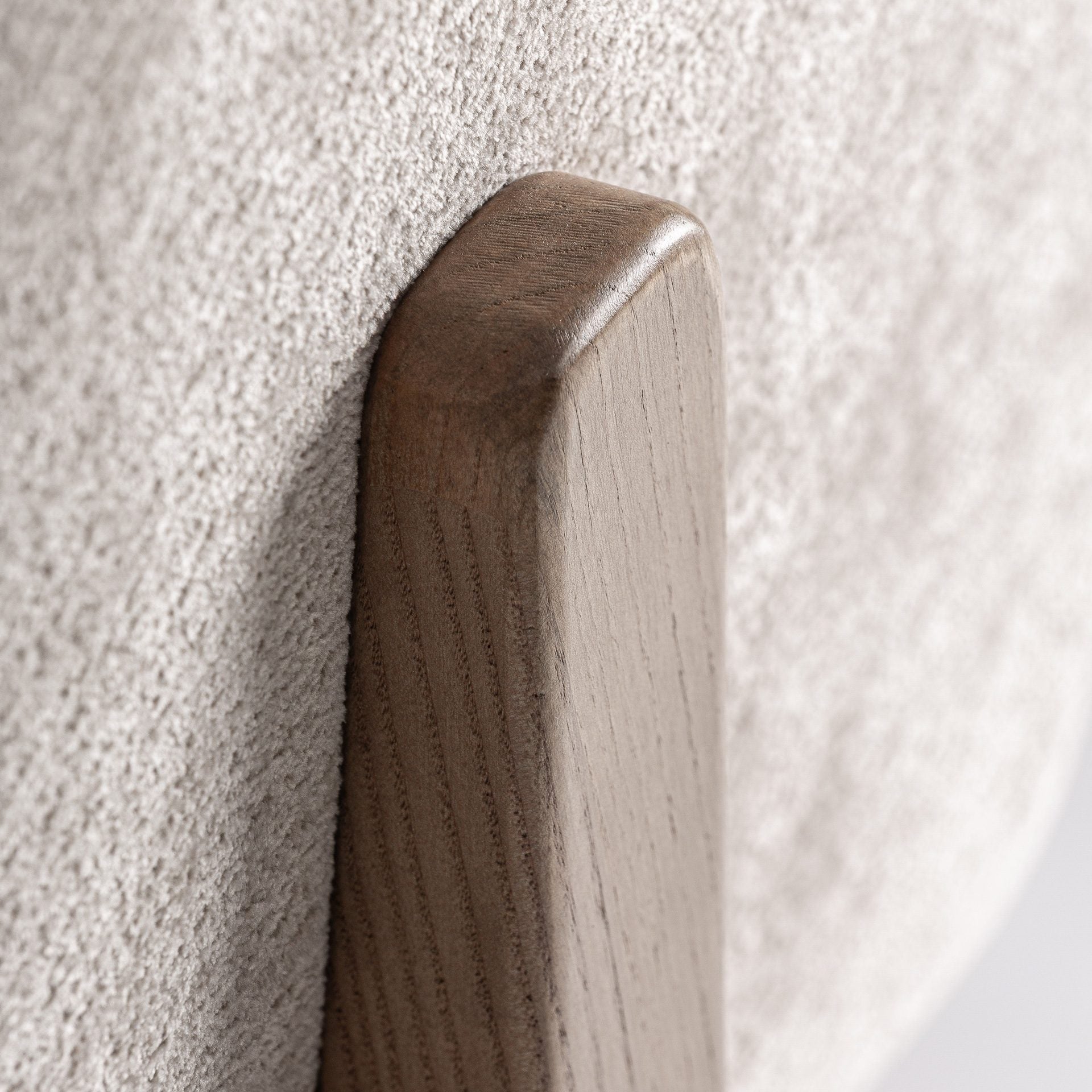 Lupin Chair